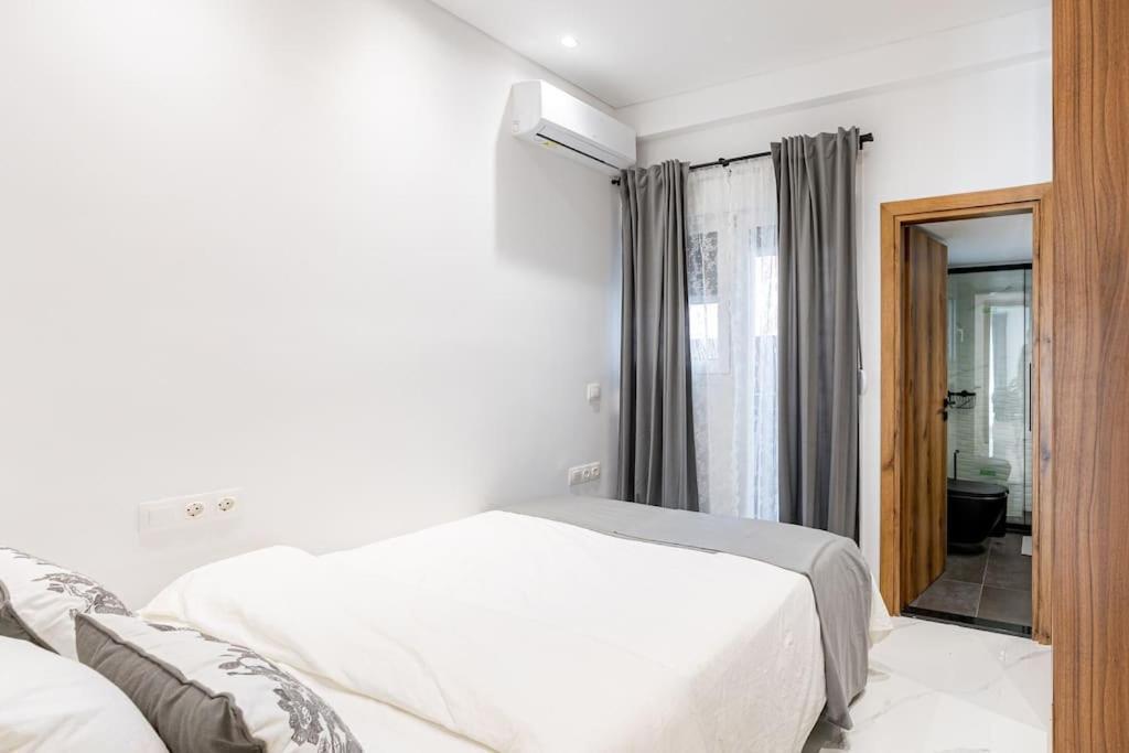 אתונה Spacious And Modern Flat At Koukaki, Near Acropolis מראה חיצוני תמונה