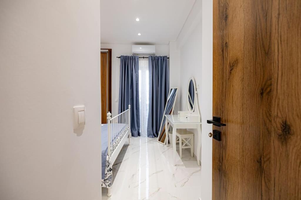 אתונה Spacious And Modern Flat At Koukaki, Near Acropolis מראה חיצוני תמונה