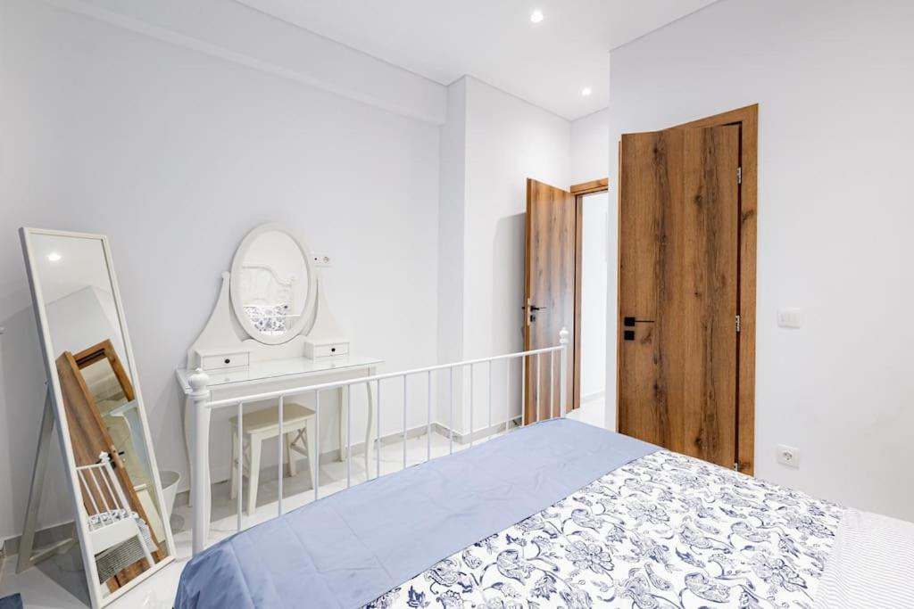 אתונה Spacious And Modern Flat At Koukaki, Near Acropolis מראה חיצוני תמונה